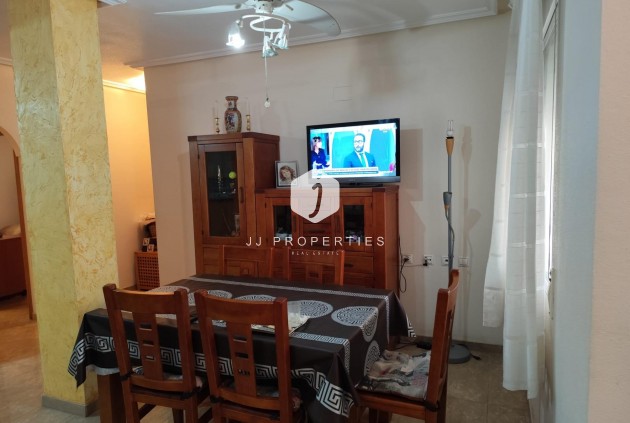 Segunda mano - Apartamento / piso -
Torrevieja - Estacion de autobuses