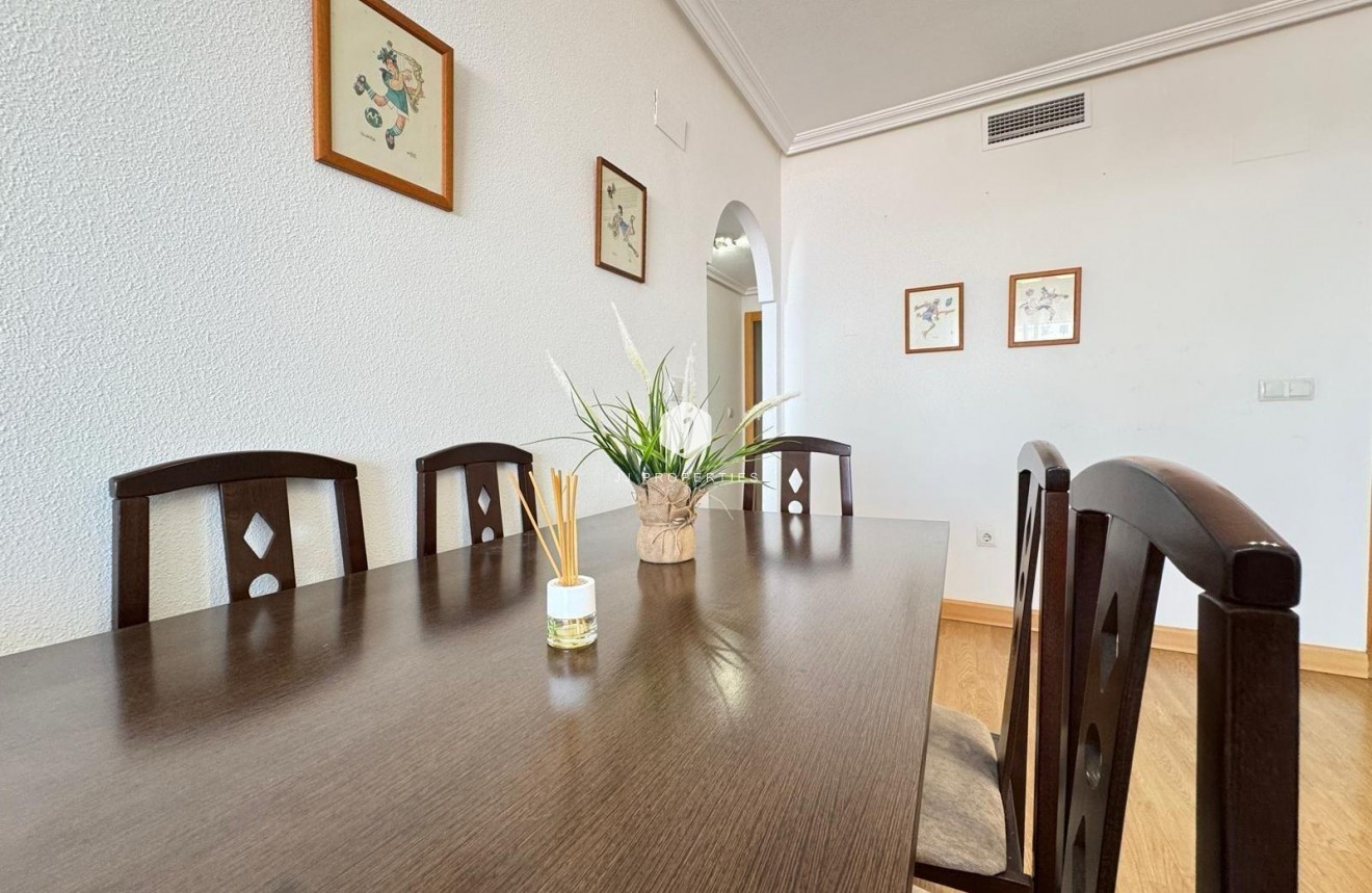 Aus zweiter Hand - Wohnung -
Torrevieja