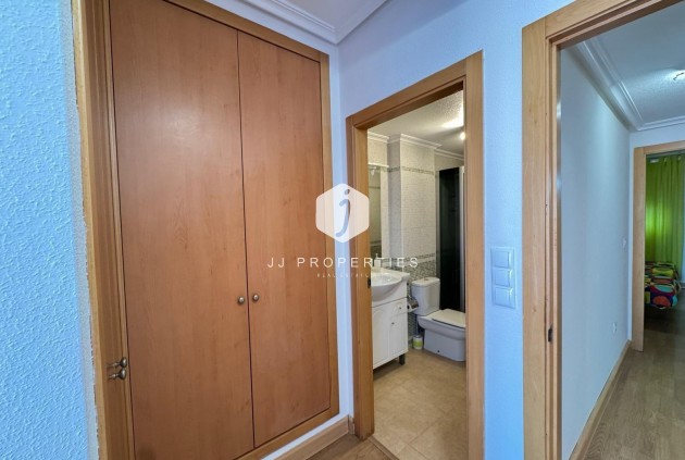 Aus zweiter Hand - Wohnung -
Torrevieja