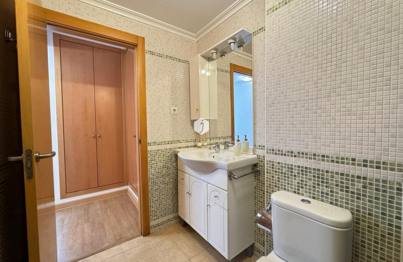 Aus zweiter Hand - Wohnung -
Torrevieja