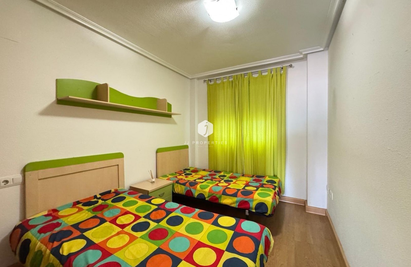 Aus zweiter Hand - Wohnung -
Torrevieja
