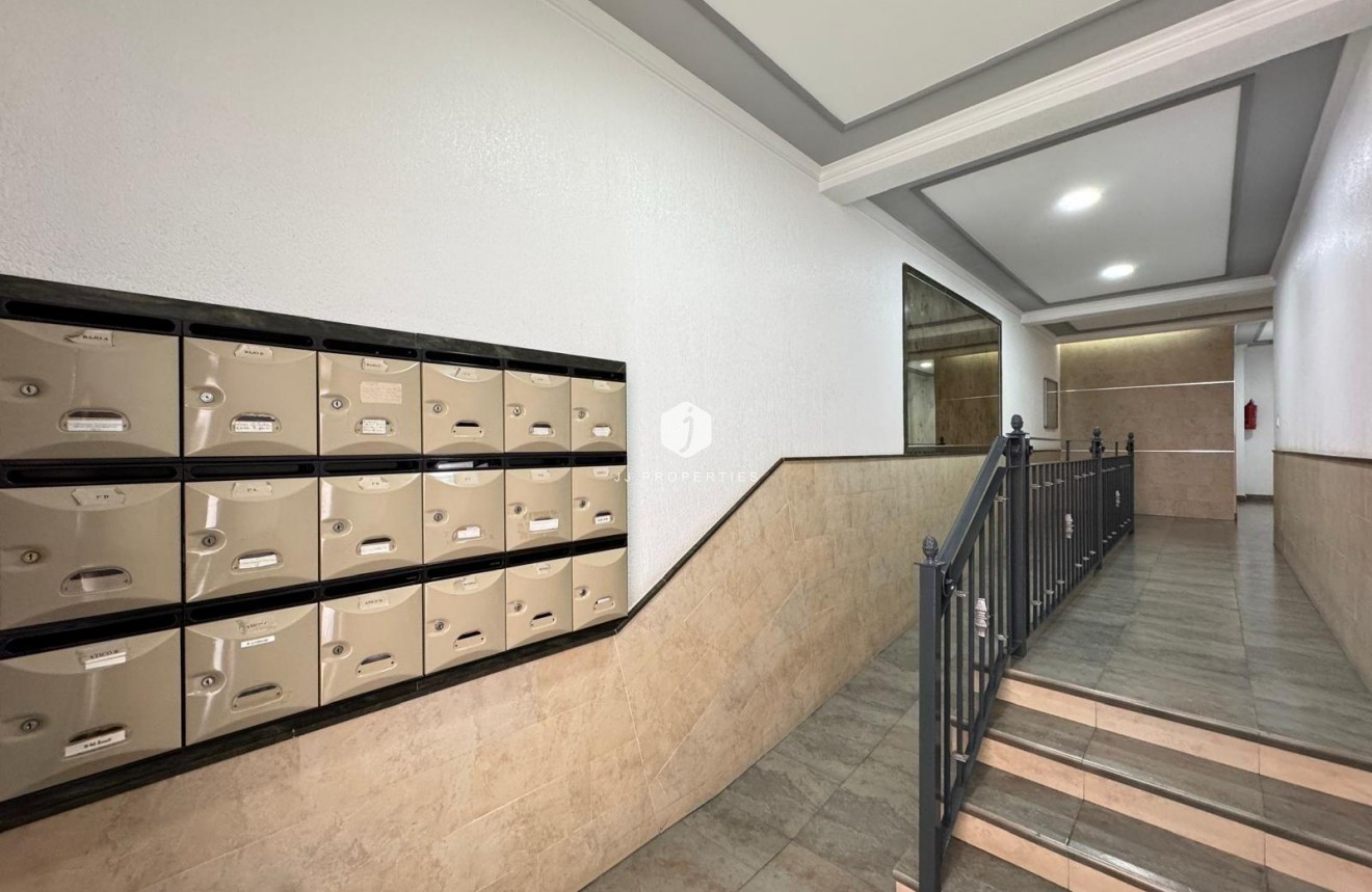 Aus zweiter Hand - Wohnung -
Torrevieja