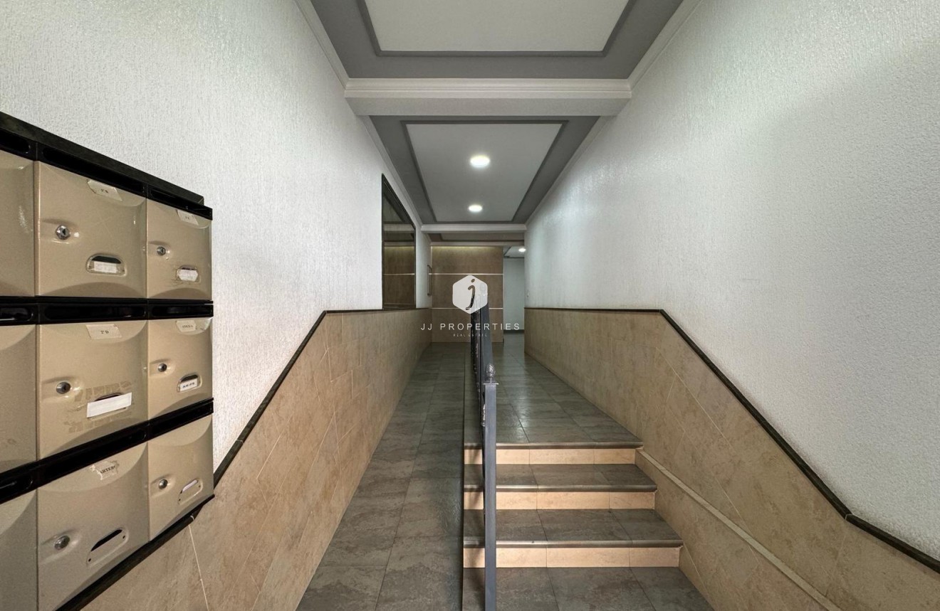 Aus zweiter Hand - Wohnung -
Torrevieja