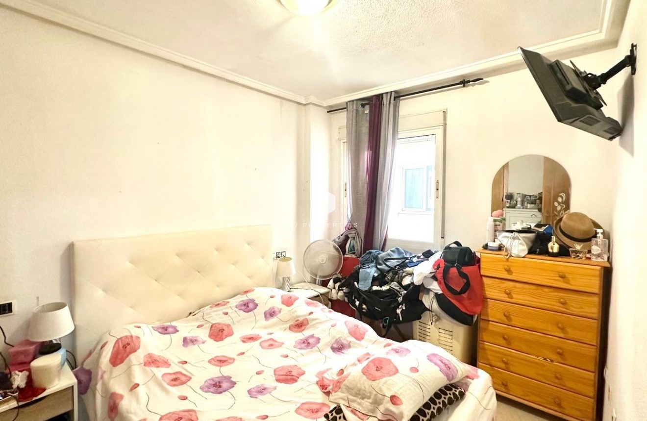 Segunda mano - Apartamento / piso -
Torrevieja - Estacion de autobuses