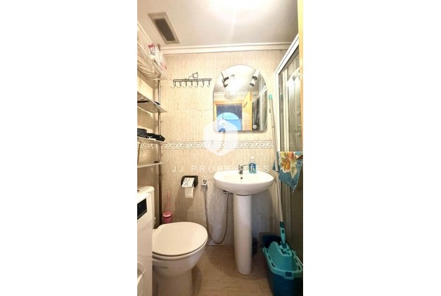 Resale - Apartment / flat -
Torrevieja