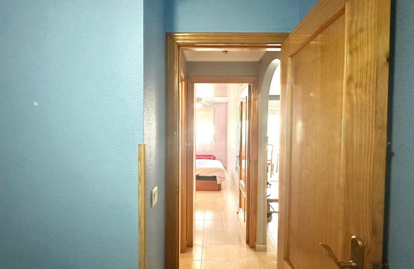 Resale - Apartment / flat -
Torrevieja