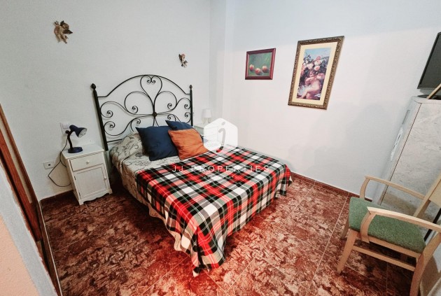 Segunda mano - Apartamento / piso -
Torrevieja - Estacion de autobuses