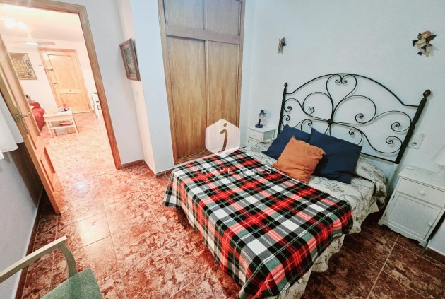 Segunda mano - Apartamento / piso -
Torrevieja - Estacion de autobuses