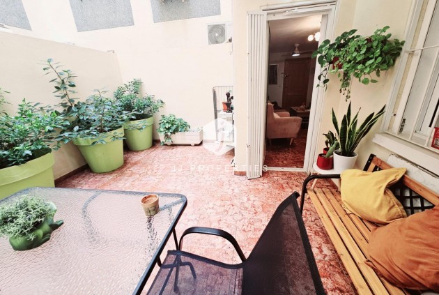 Segunda mano - Apartamento / piso -
Torrevieja - Estacion de autobuses