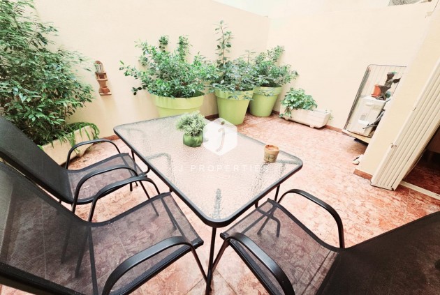 Segunda mano - Apartamento / piso -
Torrevieja - Estacion de autobuses