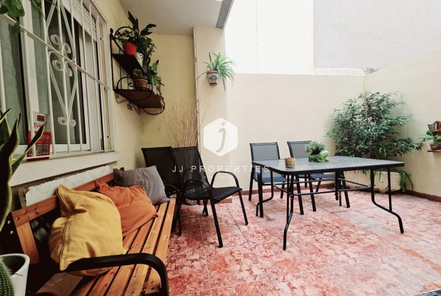 Segunda mano - Apartamento / piso -
Torrevieja - Estacion de autobuses