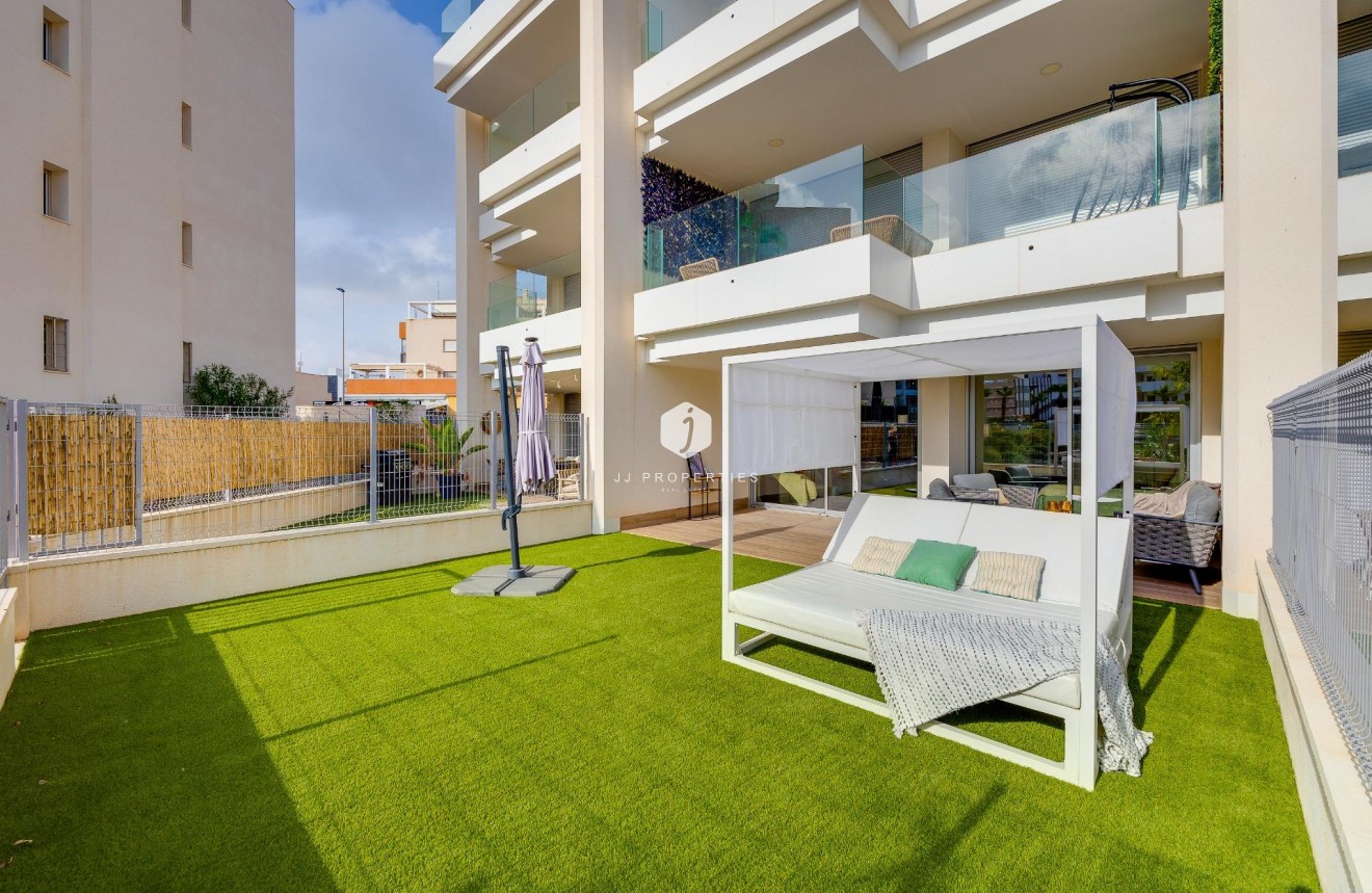 Segunda mano - Apartamento / piso -
Orihuela Costa - Villamartín-las Filipinas