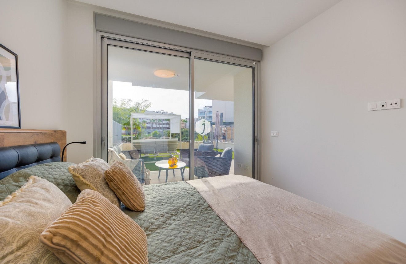 Segunda mano - Apartamento / piso -
Orihuela Costa - Villamartín-las Filipinas