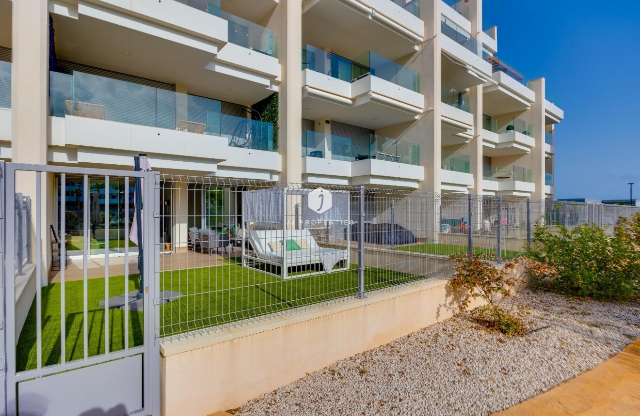 Segunda mano - Apartamento / piso -
Orihuela Costa - Villamartín-las Filipinas