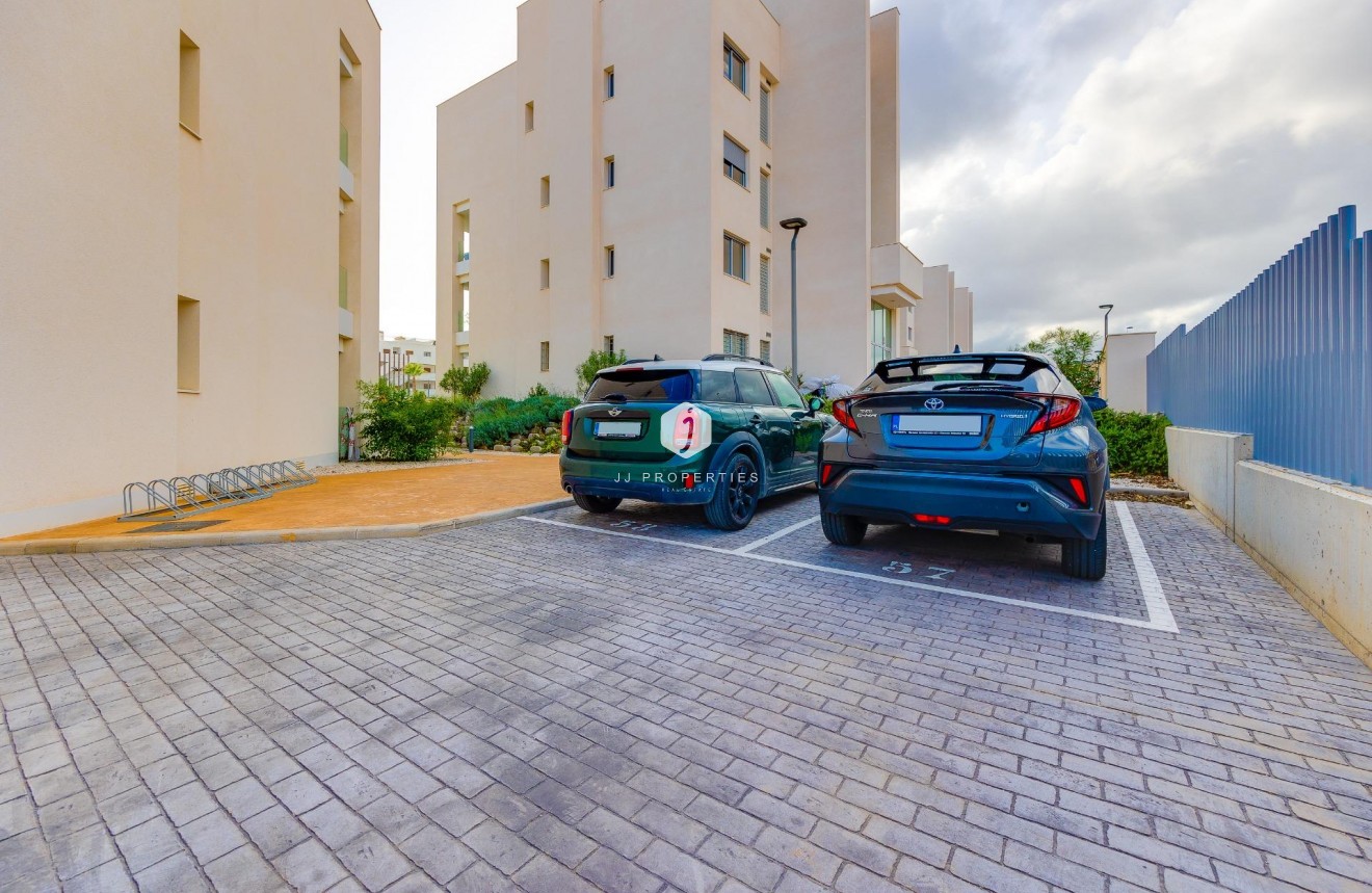 Segunda mano - Apartamento / piso -
Orihuela Costa - Villamartín-las Filipinas