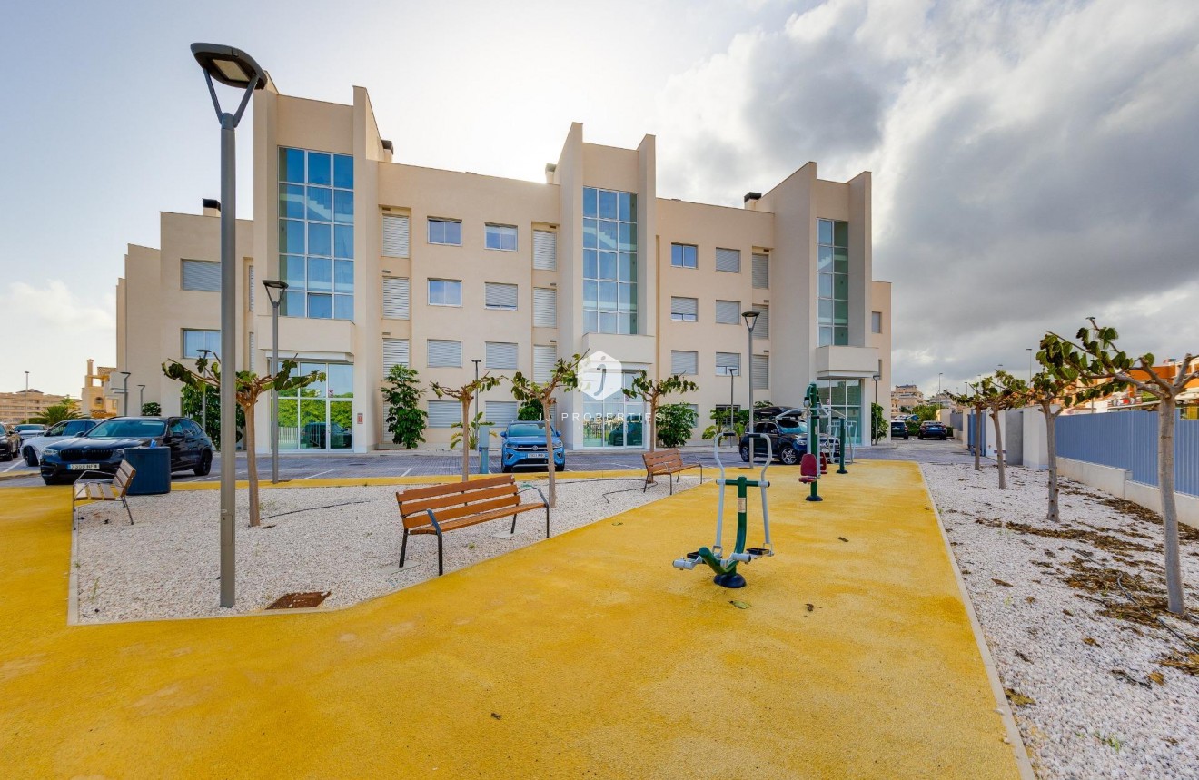 Segunda mano - Apartamento / piso -
Orihuela Costa - Villamartín-las Filipinas