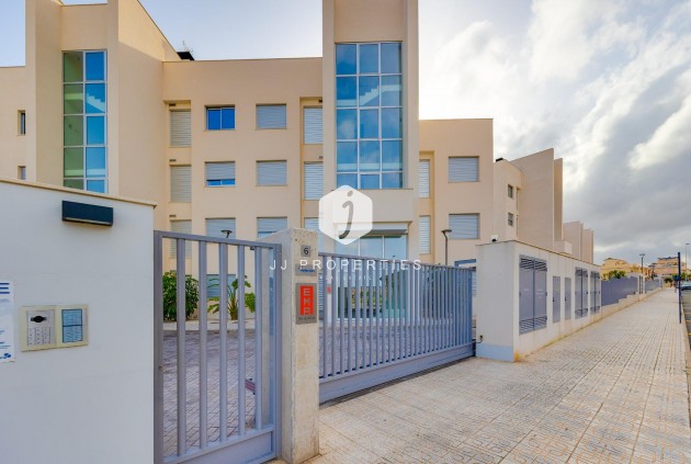 Segunda mano - Apartamento / piso -
Orihuela Costa - Villamartín-las Filipinas