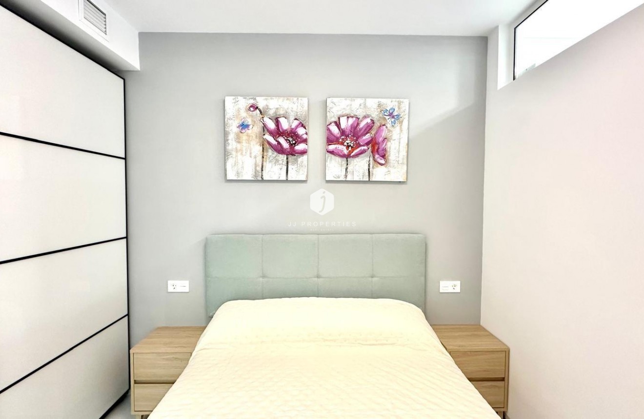 Segunda mano - Apartamento / piso -
Torrevieja - Playa del Cura