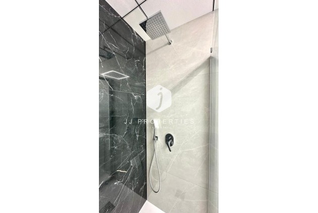 Segunda mano - Apartamento / piso -
Torrevieja - Playa del Cura