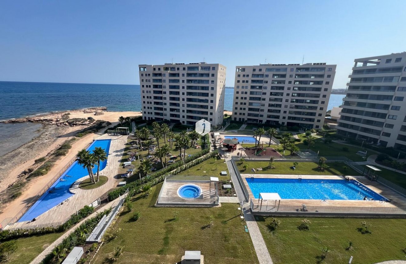Segunda mano - Apartamento / piso -
Punta Prima - Orihuela Costa