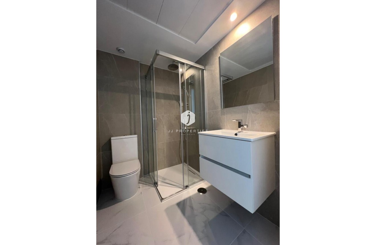 Segunda mano - Apartamento / piso -
Punta Prima - Orihuela Costa