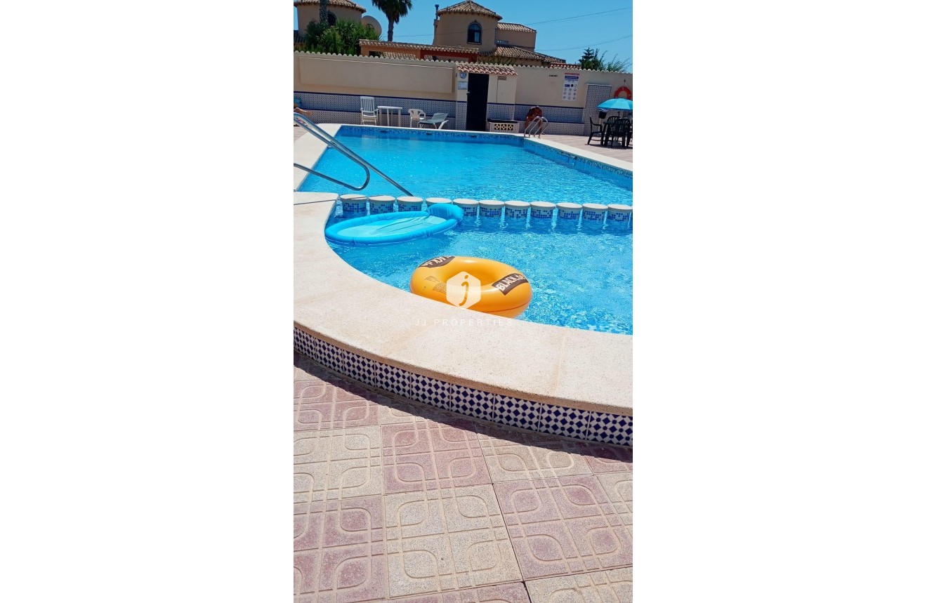 Aus zweiter Hand - Bungalow -
Torrevieja - La Siesta - El Salado - Torreta