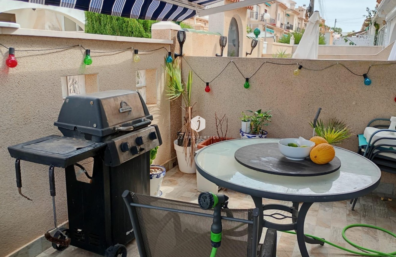 Aus zweiter Hand - Bungalow -
Torrevieja - La Siesta - El Salado - Torreta