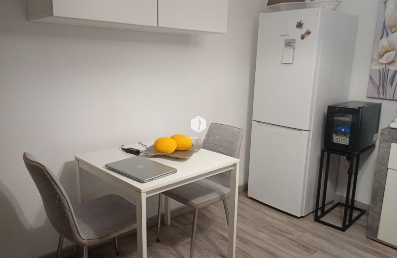 Aus zweiter Hand - Bungalow -
Torrevieja - La Siesta - El Salado - Torreta