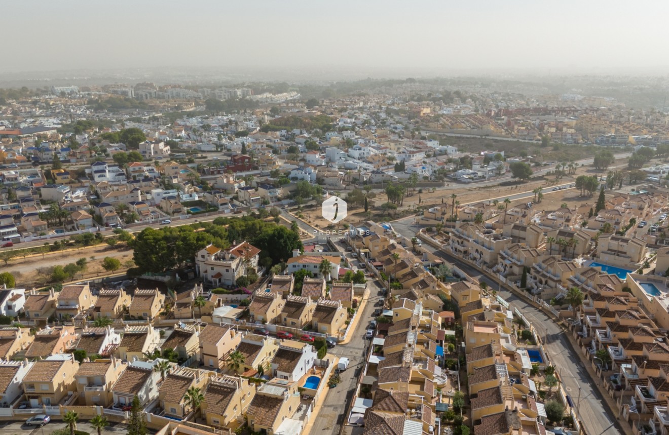 Segunda mano - Apartamento / piso -
Orihuela Costa - Costa Blanca
