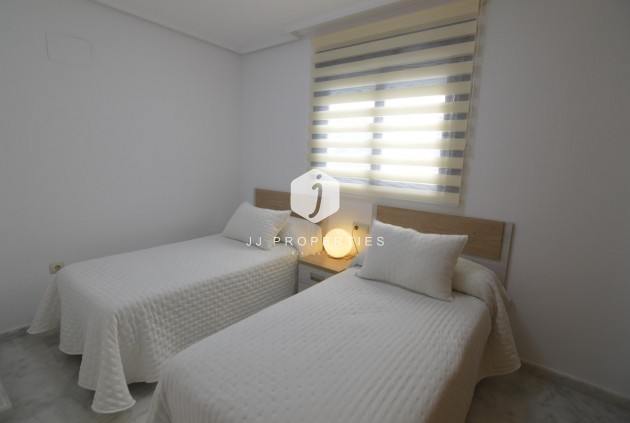 Segunda mano - Apartamento / piso -
Torrevieja - Playa del Cura