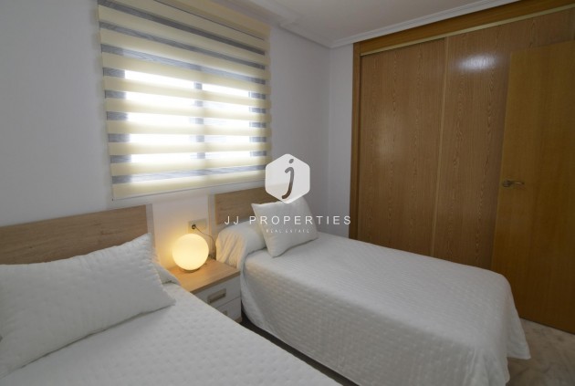 Segunda mano - Apartamento / piso -
Torrevieja - Playa del Cura