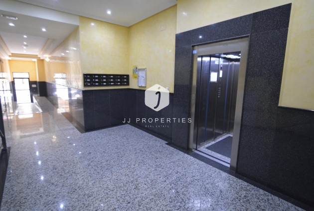 Segunda mano - Apartamento / piso -
Torrevieja - Playa del Cura