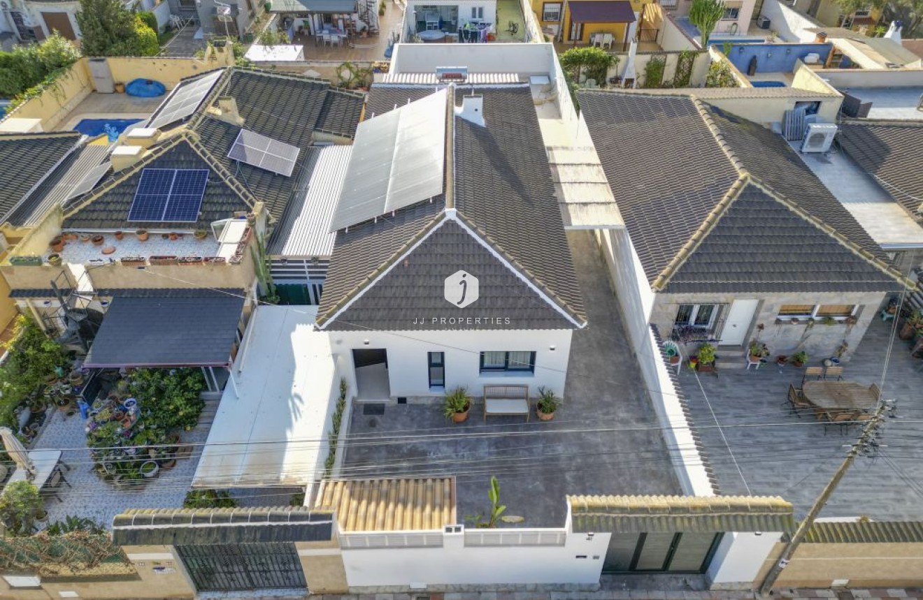 Segunda mano - Chalet -
Torrevieja - Costa Blanca