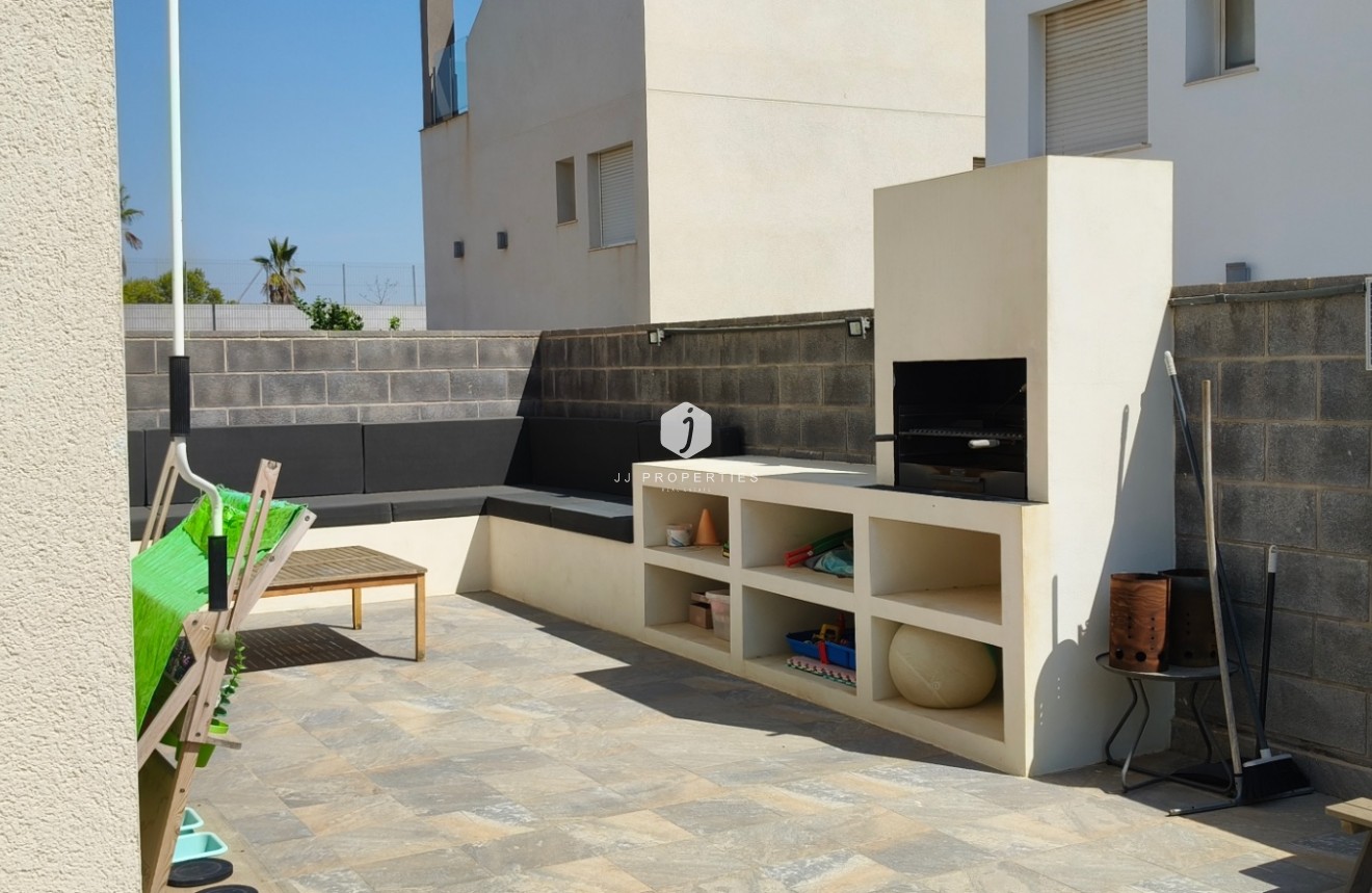 Segunda mano - Villa -
Torrevieja - Costa Blanca