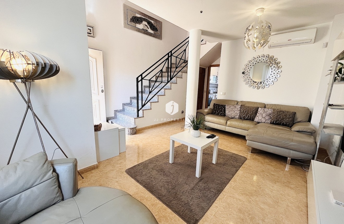 Aus zweiter Hand - Chalet -
Cabo Roig - Costa Blanca