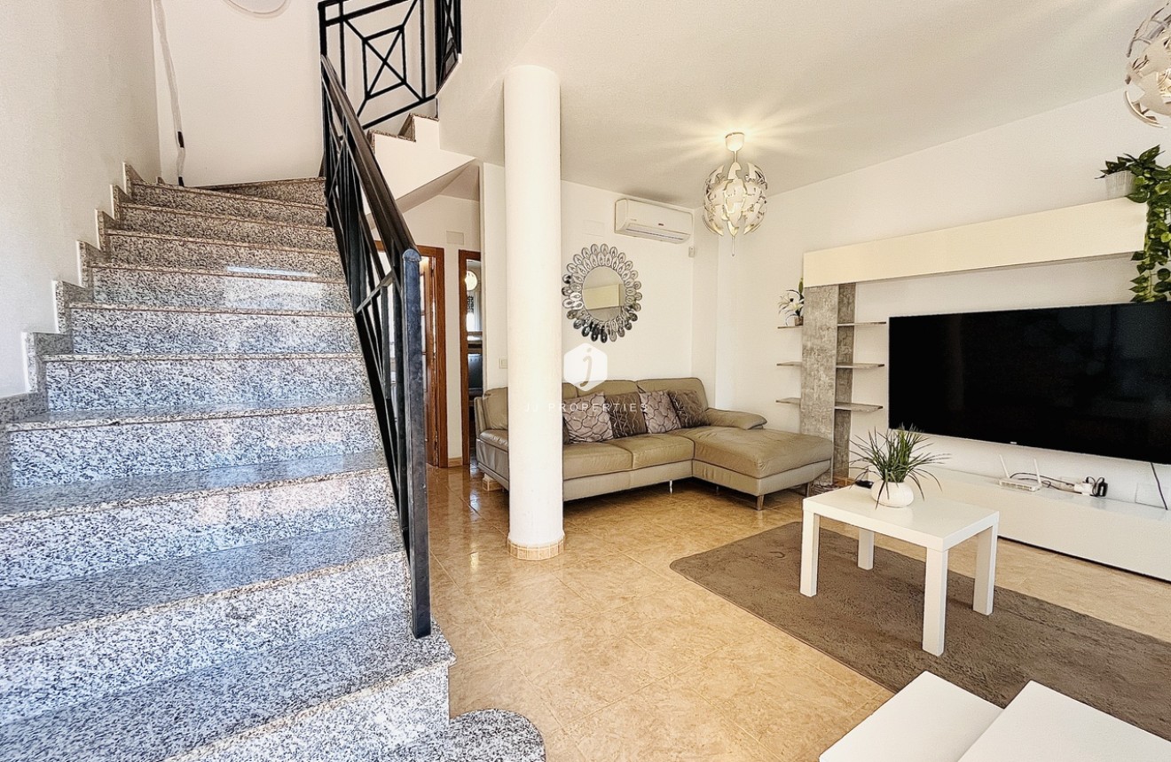 Aus zweiter Hand - Chalet -
Cabo Roig - Costa Blanca