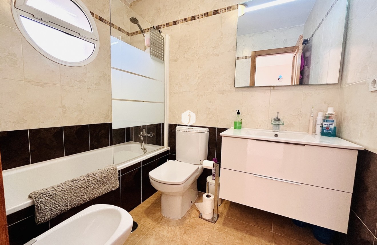 Aus zweiter Hand - Chalet -
Cabo Roig - Costa Blanca