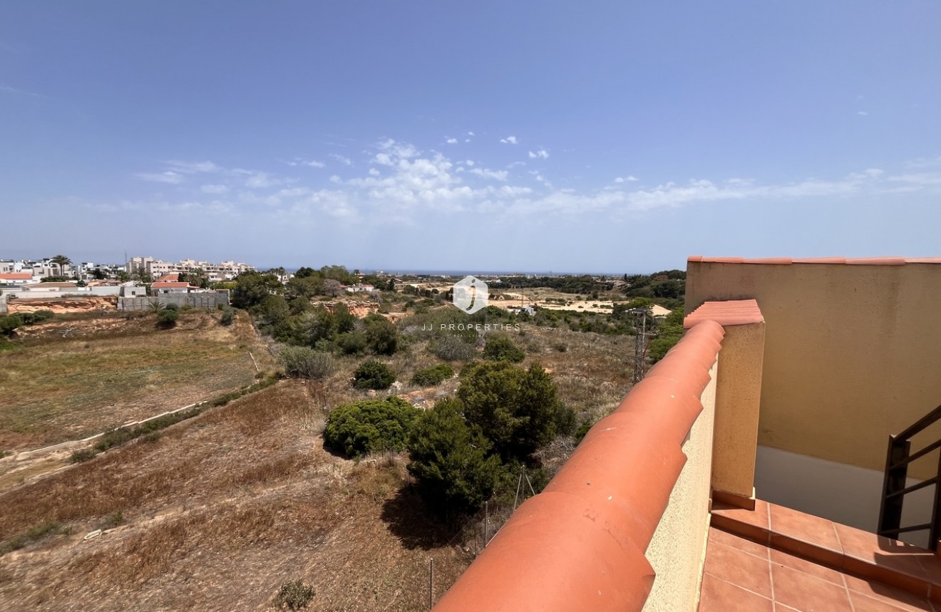 Aus zweiter Hand - Chalet -
Cabo Roig - Costa Blanca