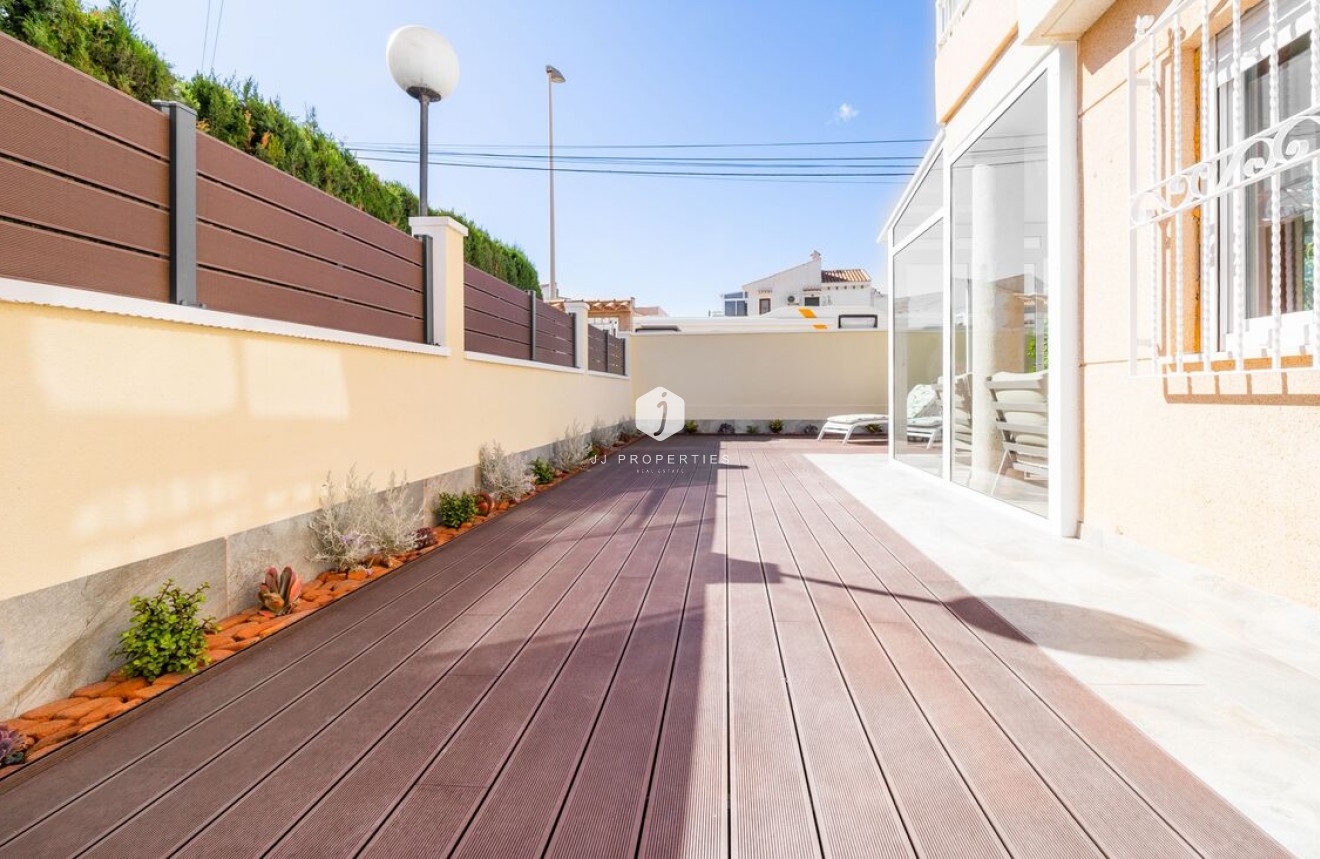 Segunda mano - Duplex -
Torrevieja - Costa Blanca