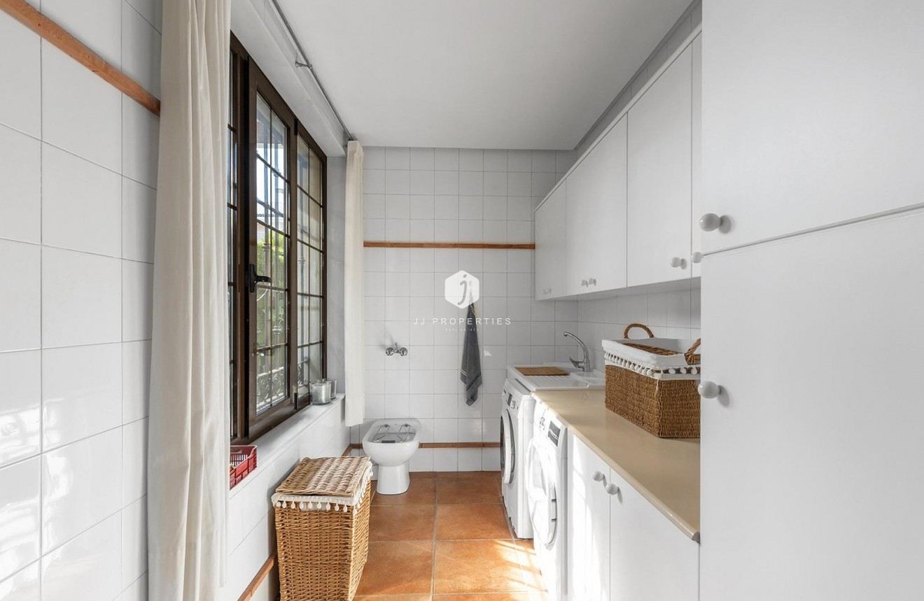 Segunda mano - Villa -
Torrevieja - La veleta