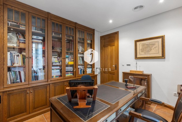 Segunda mano - Villa -
Torrevieja - La veleta