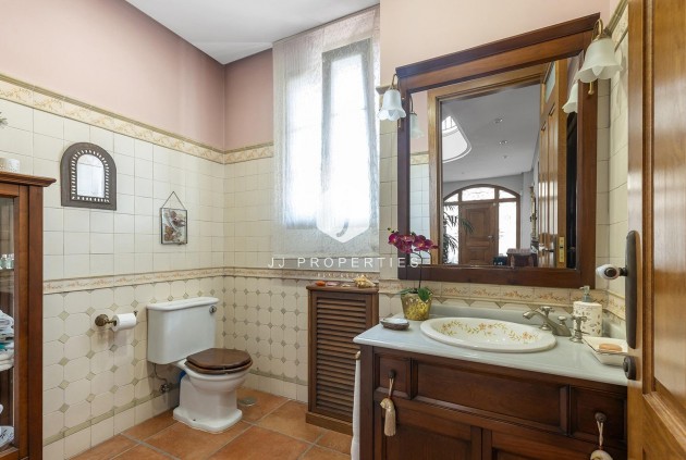 Segunda mano - Villa -
Torrevieja - La veleta