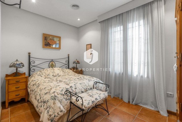 Segunda mano - Villa -
Torrevieja - La veleta