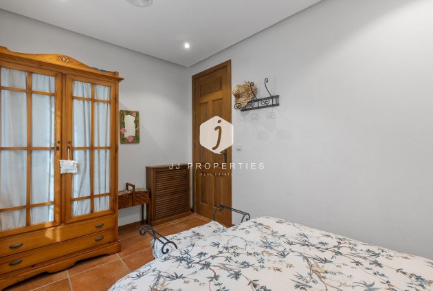 Segunda mano - Villa -
Torrevieja - La veleta