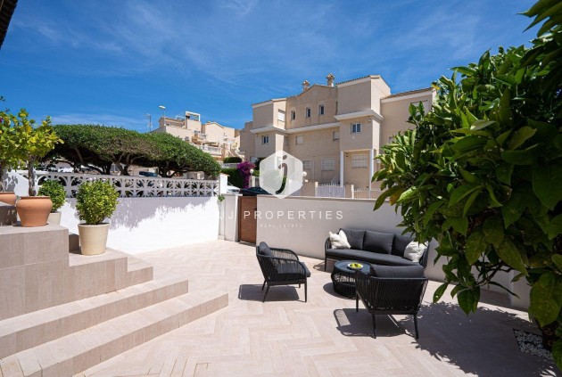 Segunda mano - Chalet -
Orihuela Costa - Los Almendros-la Florida