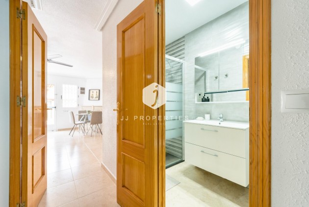 Segunda mano - Duplex -
Torrevieja - Playa de los Naufragos