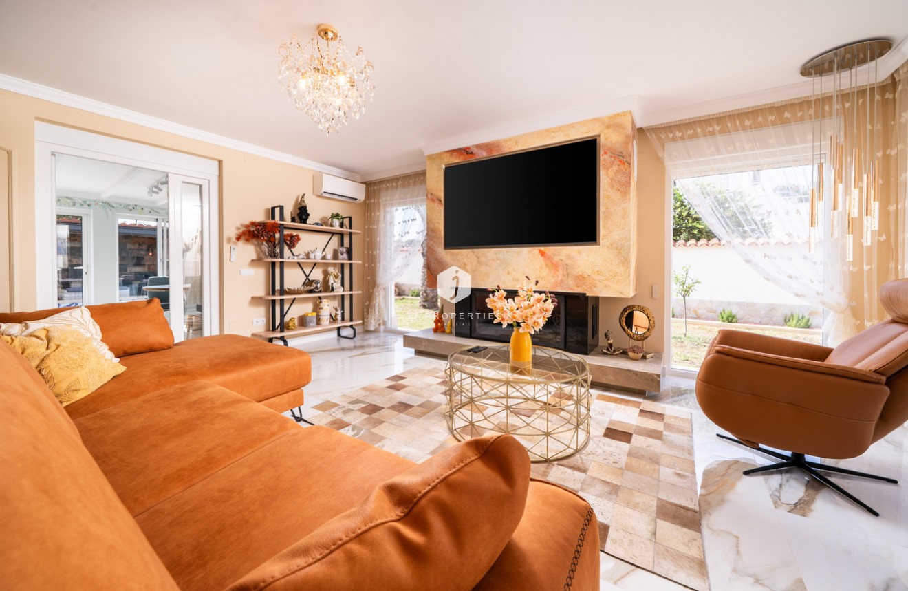 Segunda mano - Villa -
Torrevieja - Costa Blanca