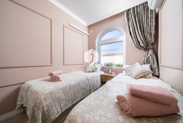 Segunda mano - Villa -
Torrevieja - Costa Blanca