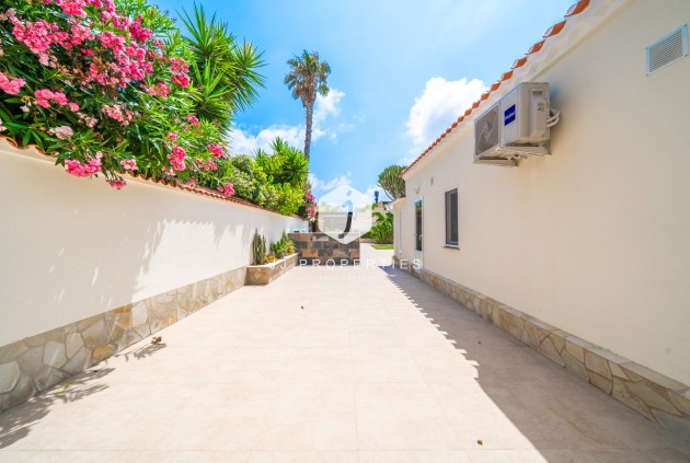 Segunda mano - Villa -
Torrevieja - Costa Blanca