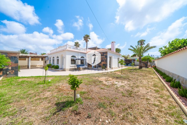 Segunda mano - Villa -
Torrevieja - Costa Blanca